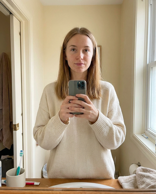 Straight hair before using Treat Hours curling rods